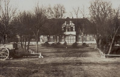 Hof um 1900-1